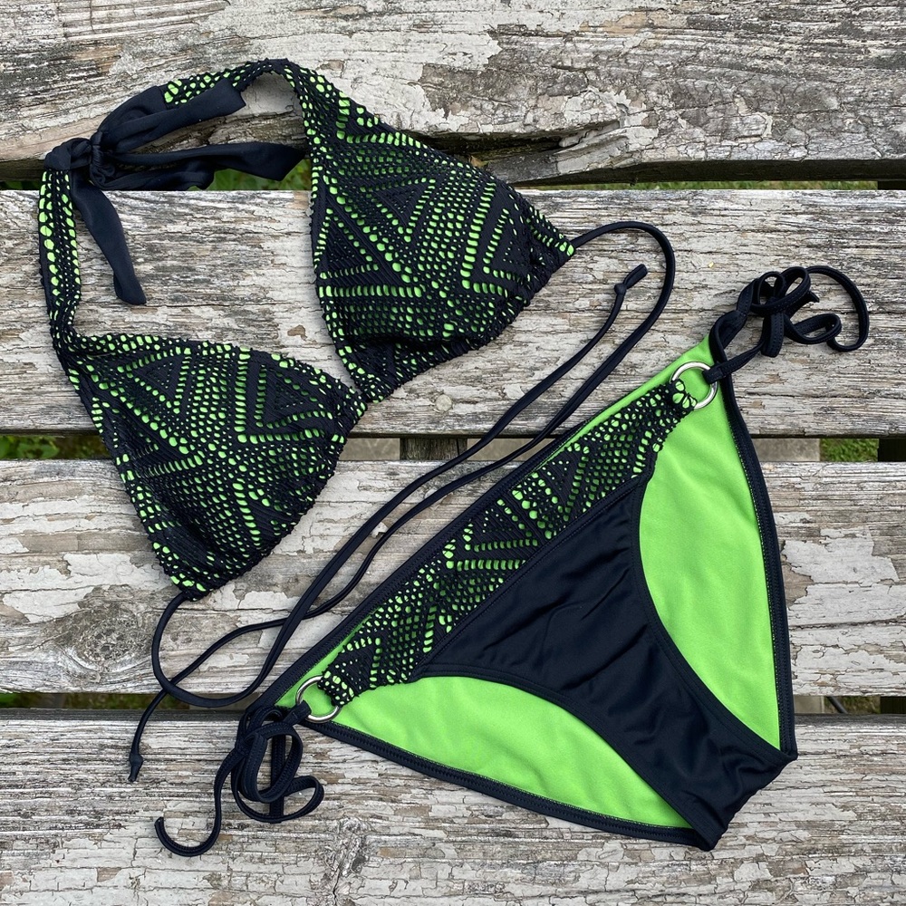 String bikini